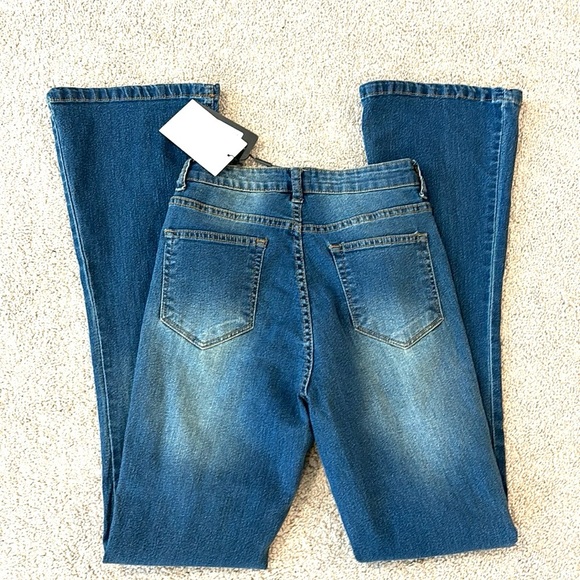 NWT Pretty Little Things Shape Vintage Skinny Flare Stretch jeans Size 8 Cotton - Picture 6 of 13